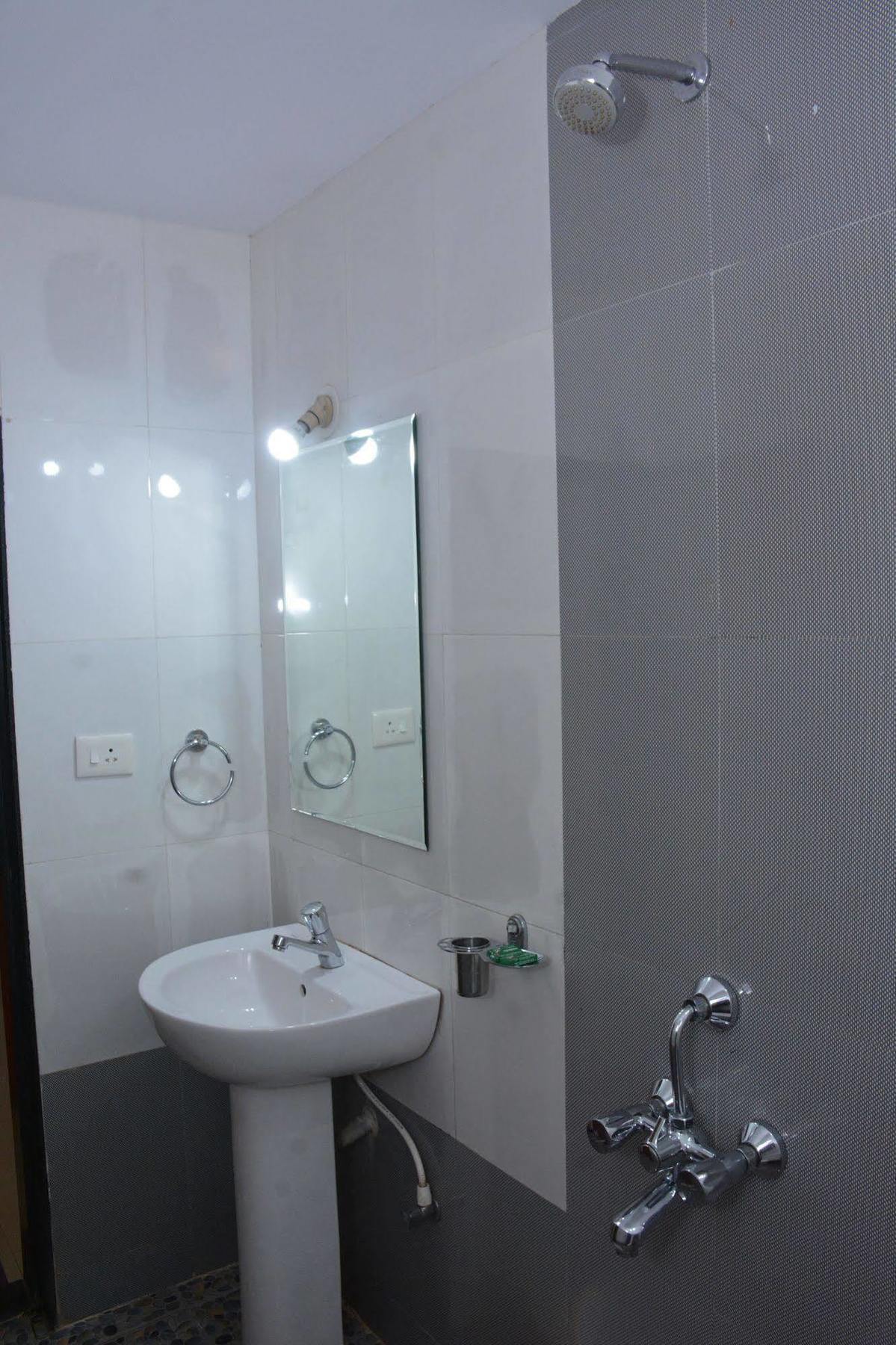 Rbr Suites Calangute Zewnętrze zdjęcie